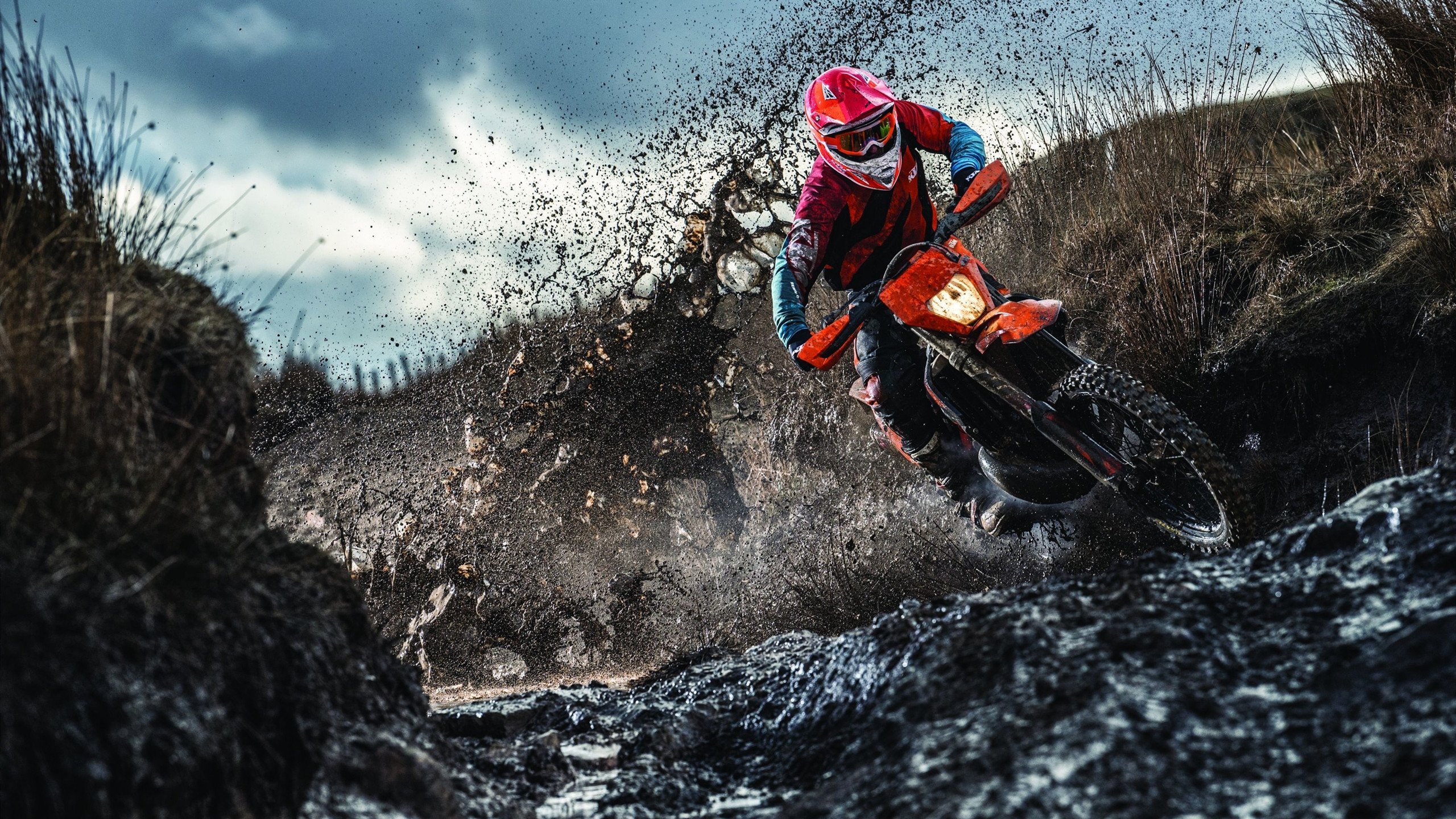 巴尔：凭借出色的防守意识和球场阅读能力，他是全黑队的防守中坚