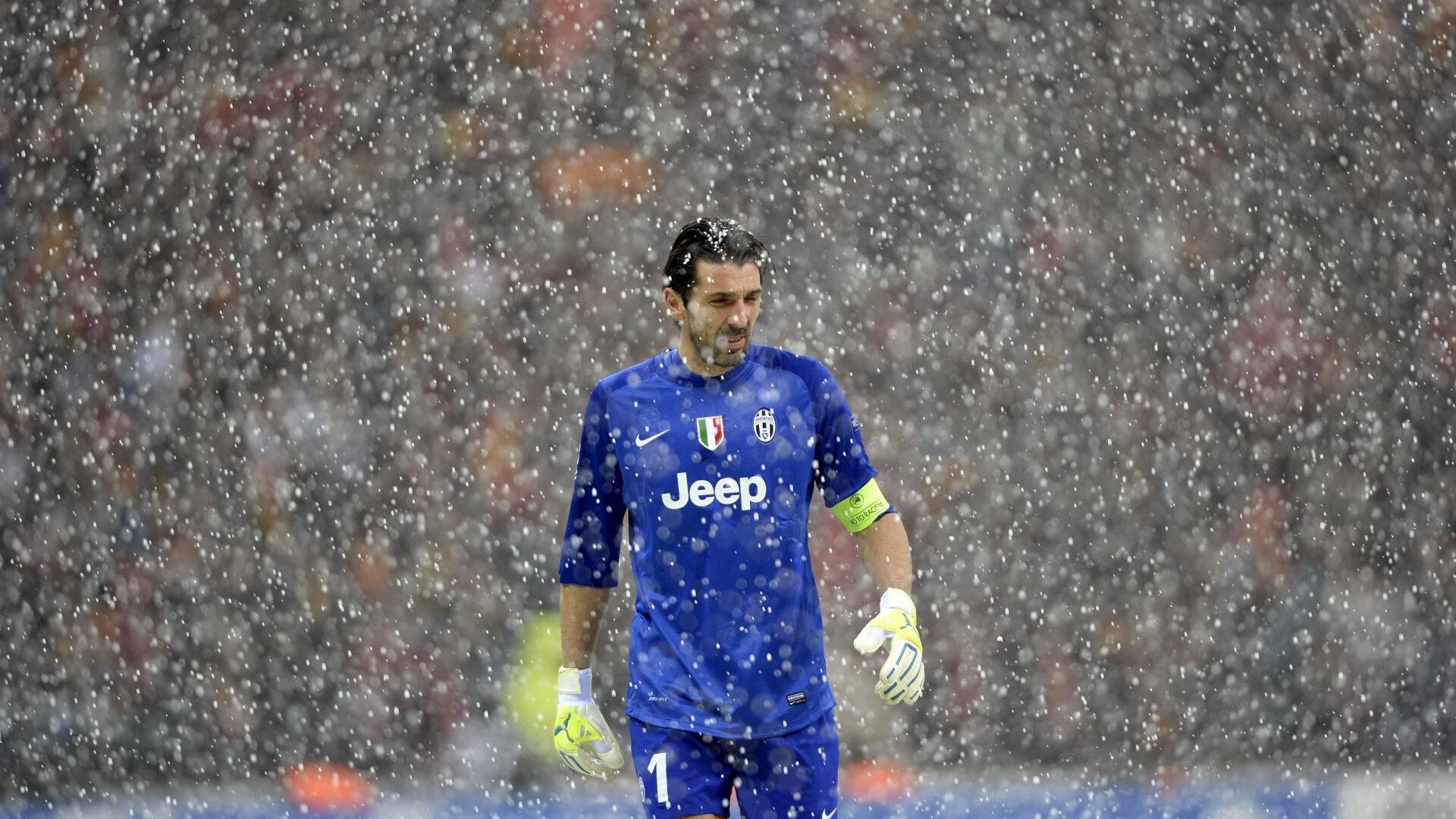 掘金季前赛对阵强敌全队拼劲十足，掘金今年季后赛战绩